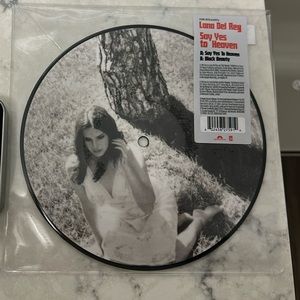 Lana Del Rey vinyl